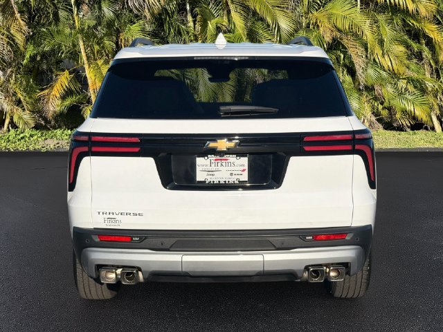 Used 2026 Chevrolet Traverse LT w/ Driver Confidence Package FWD image 6