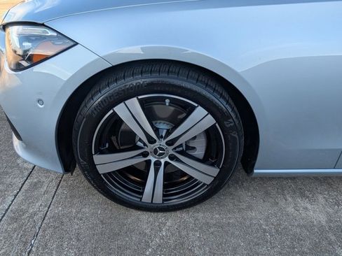 Used 2025 Mercedes-Benz C 300 Sedan image 21