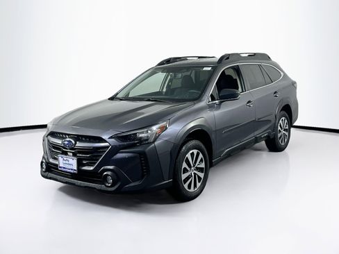 Used 2024 Subaru Outback image 1