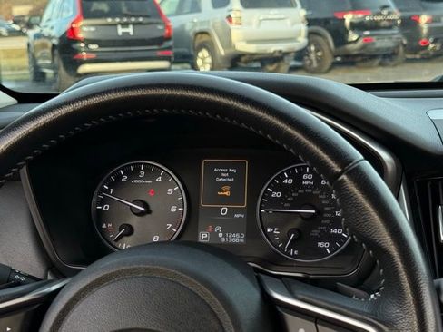 Used 2022 Subaru Outback Limited image 6