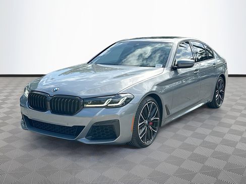 Used 2023 BMW 540i w/ M Sport Package image 3