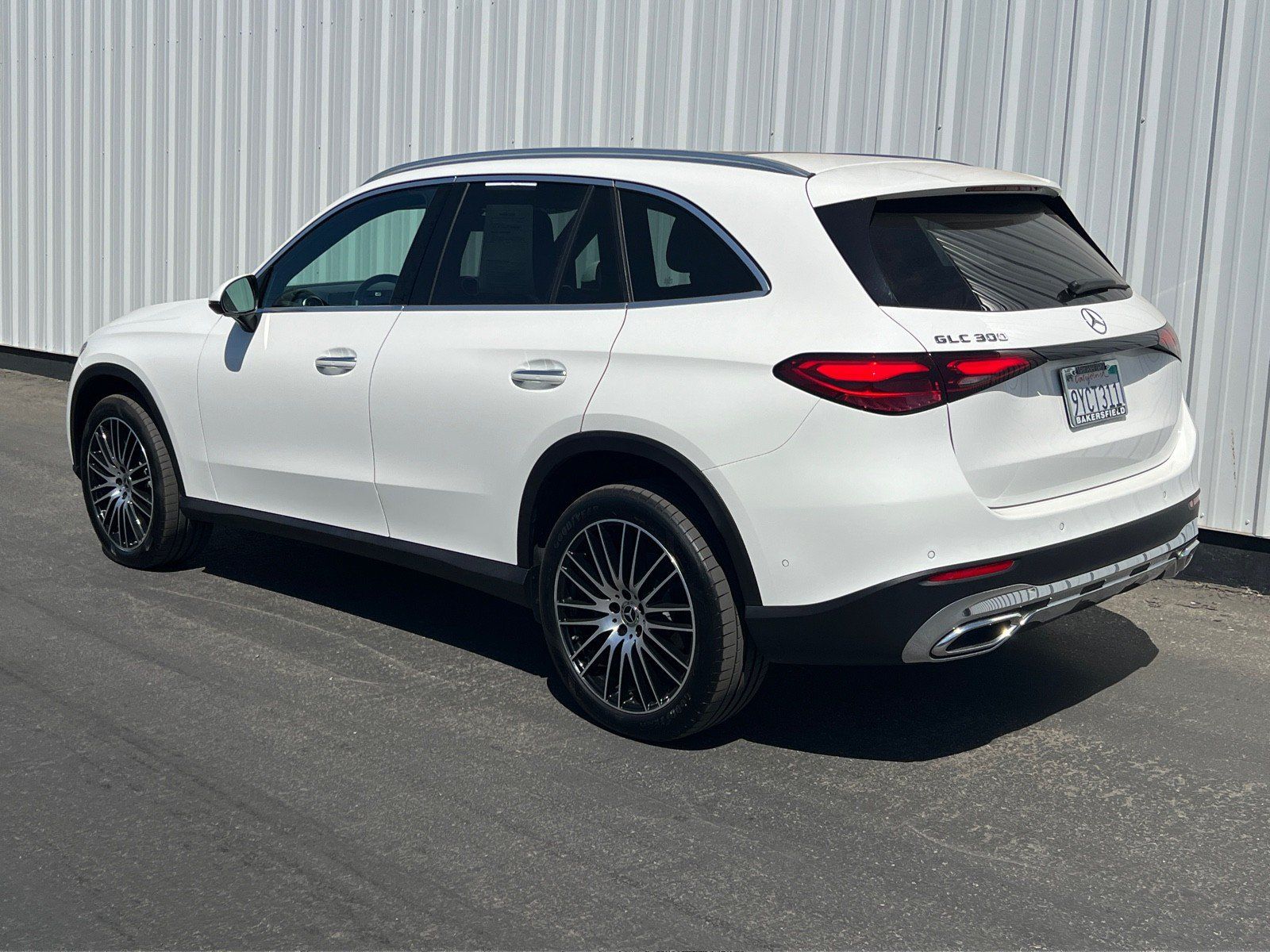 Used 2026 Mercedes-Benz GLC 300 image 4