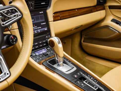 Used 2017 Porsche 911 Targa 4S image 14