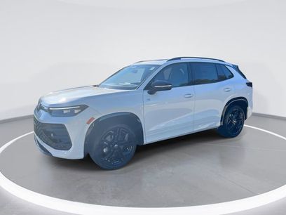 New 2025 Volkswagen Tiguan SE R-Line