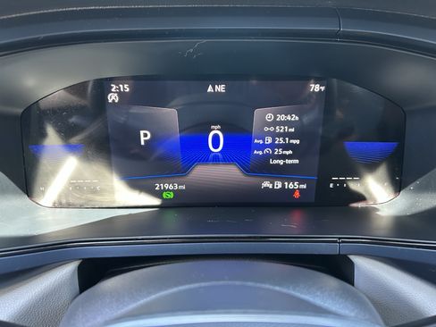 Used 2023 Volkswagen Taos SE FWD image 28