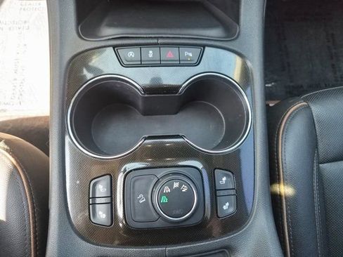 Used 2020 GMC Acadia AT4 image 27