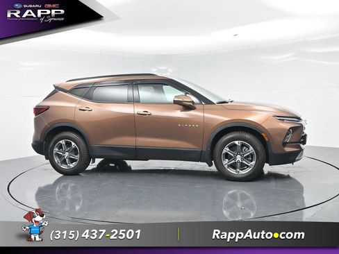 Used 2023 Chevrolet Blazer LT AWD/4WD image 5