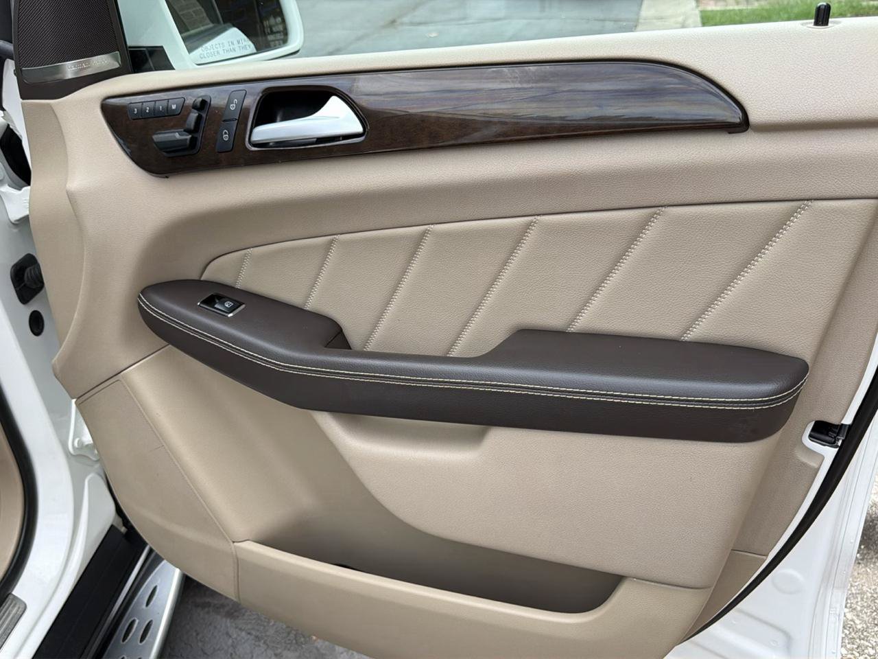 Used 2015 Mercedes-Benz GL 450 4MATIC image 44
