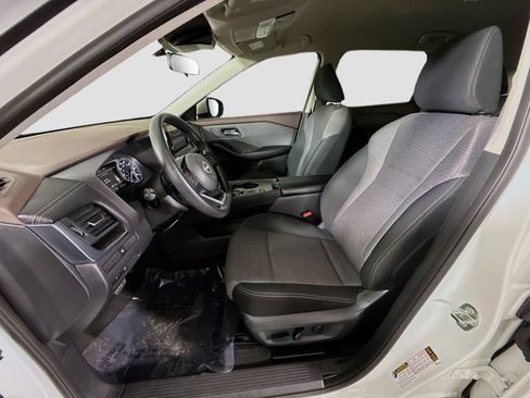 Used 2023 Nissan Rogue SV image 22