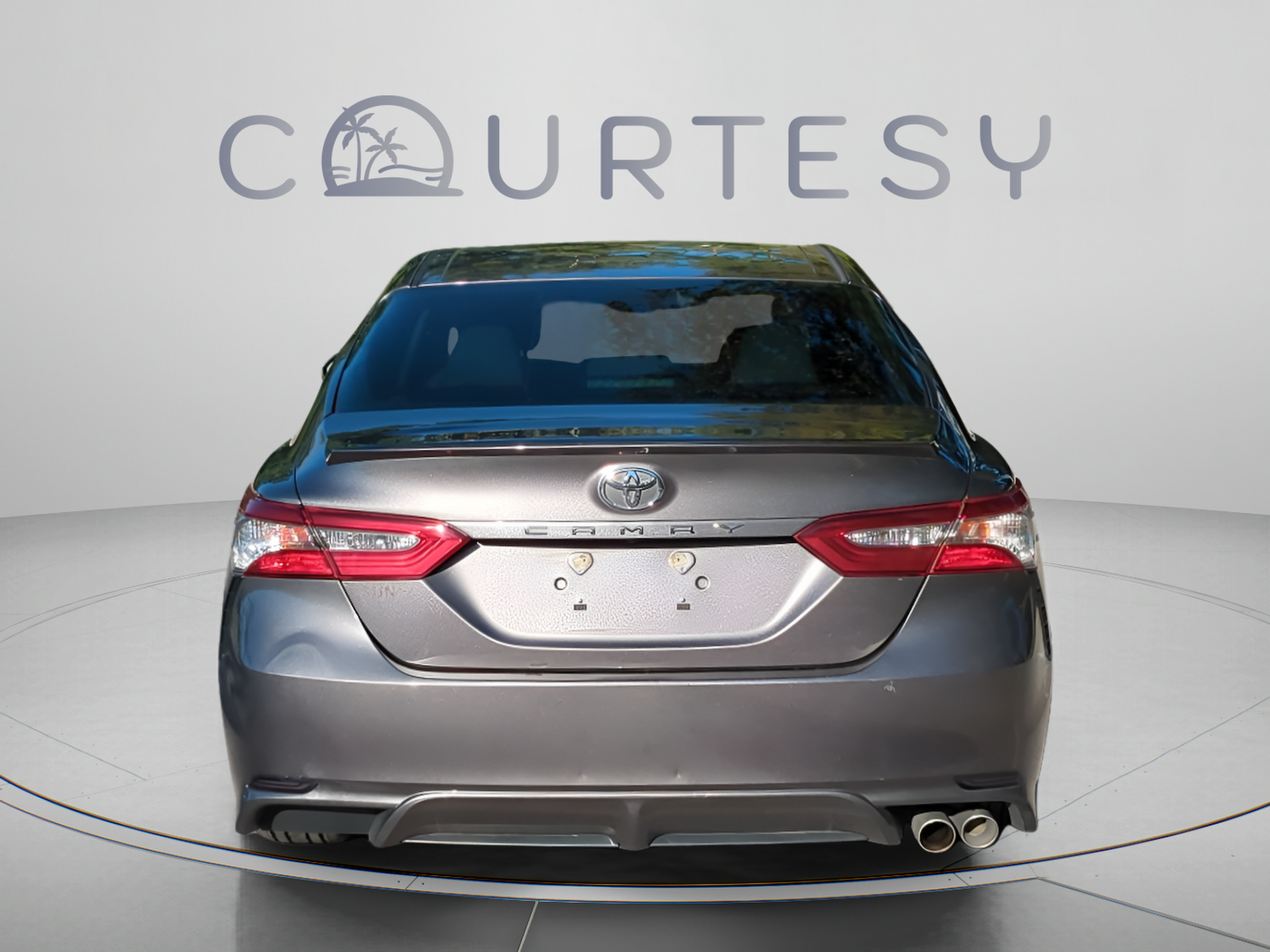 Used 2018 Toyota Camry SE w/ Convenience Package FWD image 6
