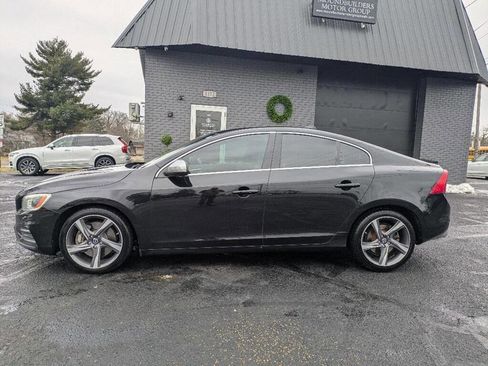 Used 2015 Volvo S60 T6 R-Design Platinum image 2