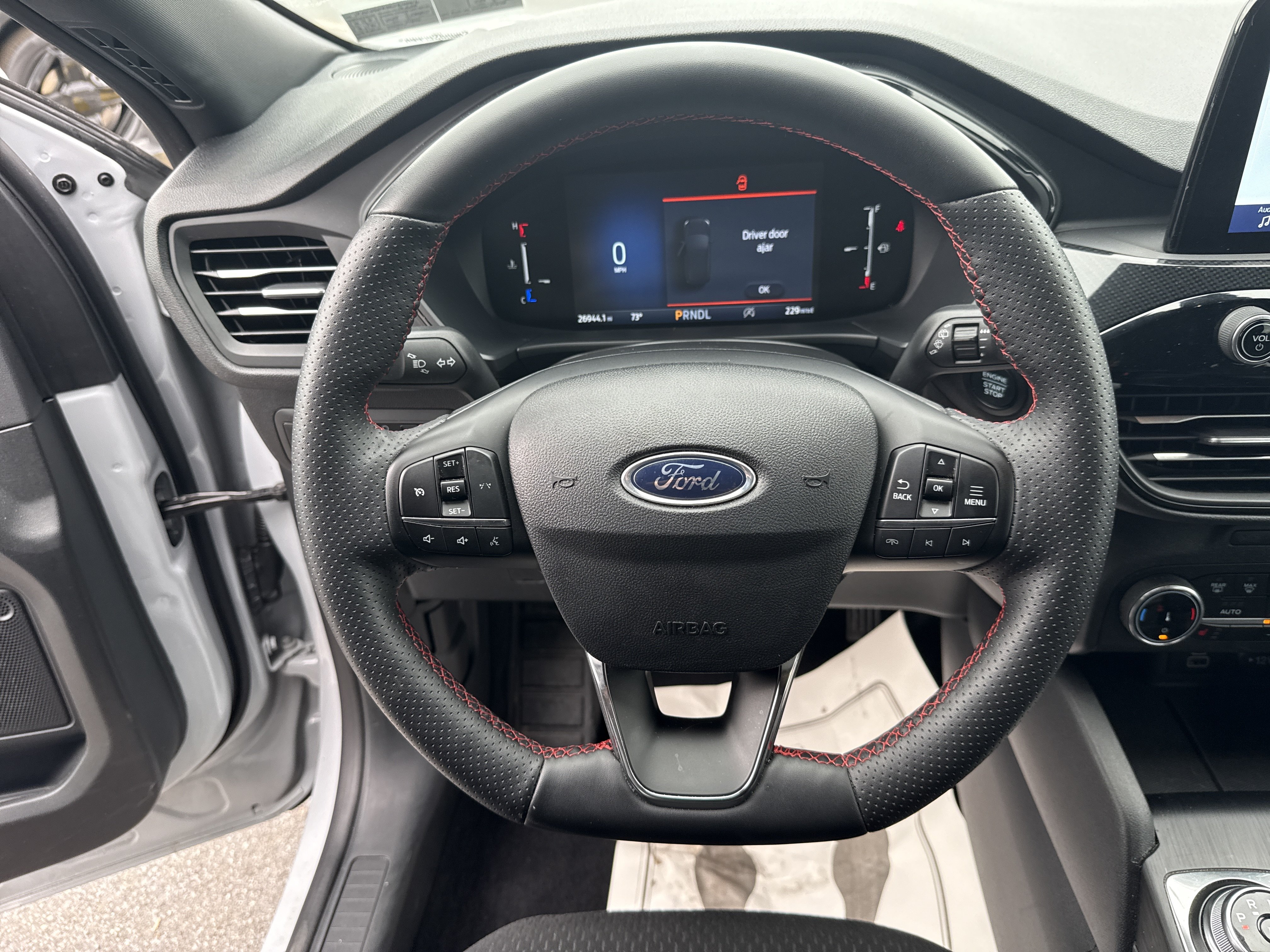 Used 2025 Ford Escape ST-Line Select AWD/4WD image 17
