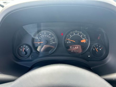 Used 2016 Jeep Patriot High Altitude AWD/4WD image 22