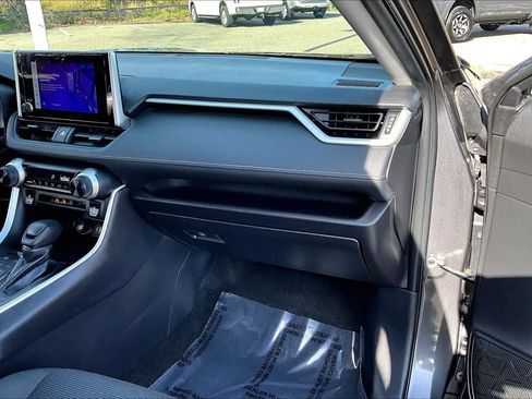 Certified 2024 Toyota RAV4 LE image 18