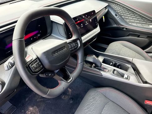 Used 2021 Jeep Wrangler Unlimited Rubicon 4xe w/ Cold Weather Group image 25