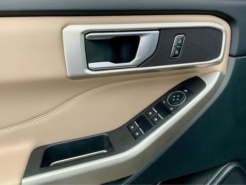 Used 2023 Ford Explorer XLT w/ Equipment Group 202A image 50