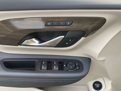 Used 2022 GMC Terrain Denali image 22