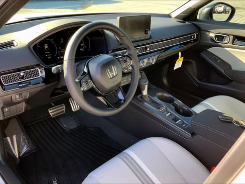 Used 2025 Honda Civic Sport image 18