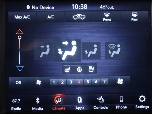 Used 2018 RAM 1500 Sport image 17