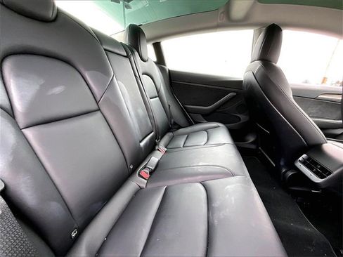 Used 2022 Tesla Model 3 Long Range image 15