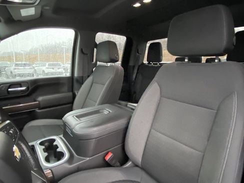 Used 2021 Chevrolet Silverado 2500 LT w/ Convenience Package image 16