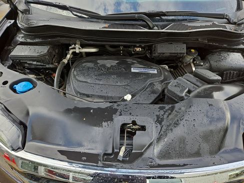 Used 2018 Honda Pilot Touring image 29