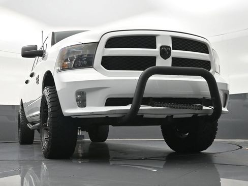 Used 2019 RAM 1500 Express w/ Express Value Package RWD image 24