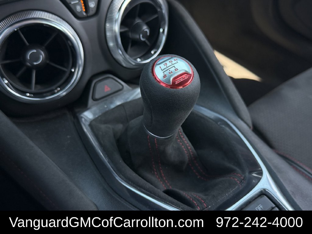 Used 2022 Chevrolet Camaro ZL1 RWD image 19