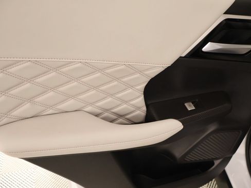 Used 2024 Mitsubishi Outlander SEL FWD image 16