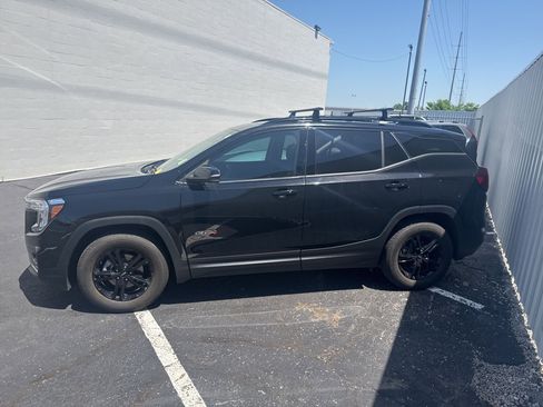 Used 2022 GMC Terrain AT4 w/ Infotainment Package II AWD/4WD image 2