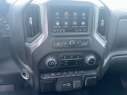 Used 2023 Chevrolet Silverado 1500 Custom image 9