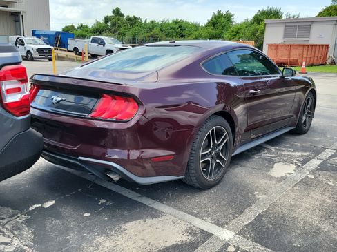 Used 2018 Ford Mustang Premium RWD image 5