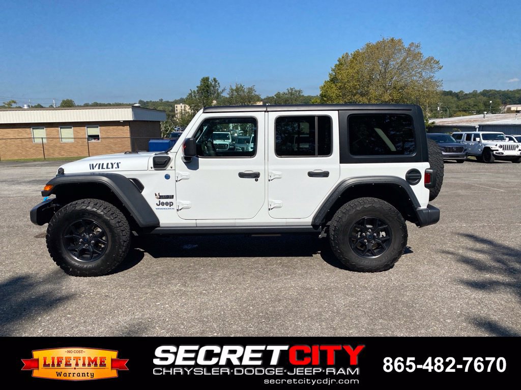 Used 2024 Jeep Wrangler Unlimited AWD/4WD image 8