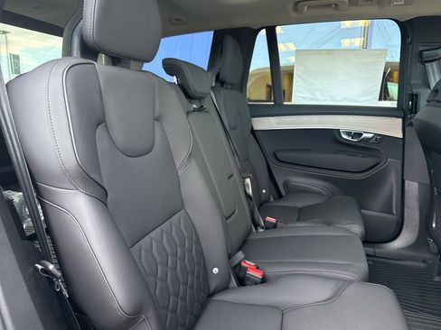 New 2026 Volvo XC90 B5 Core w/ Protection Package image 13