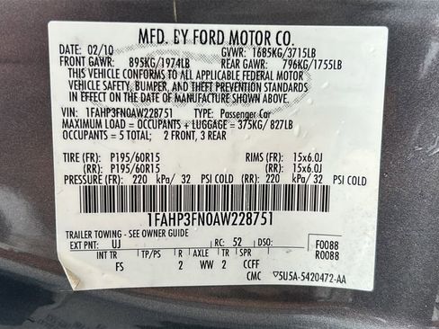 Used 2010 Ford Focus SE image 33