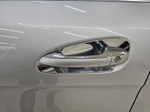 Used 2017 Mercedes-Benz GLS 550 4MATIC image 12