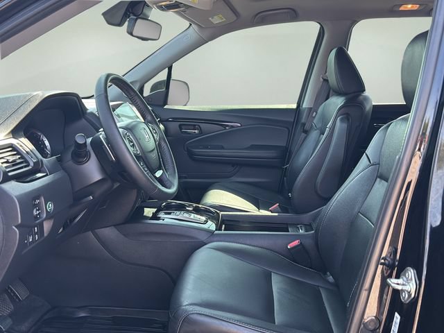 Used 2018 Honda Pilot Elite image 17