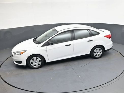 Used 2015 Ford Focus S FWD image 28