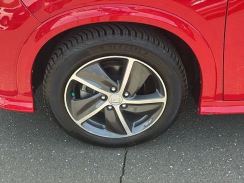 Used 2020 Honda HR-V Touring image 8