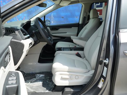 New 2026 Honda Odyssey EX-L image 16