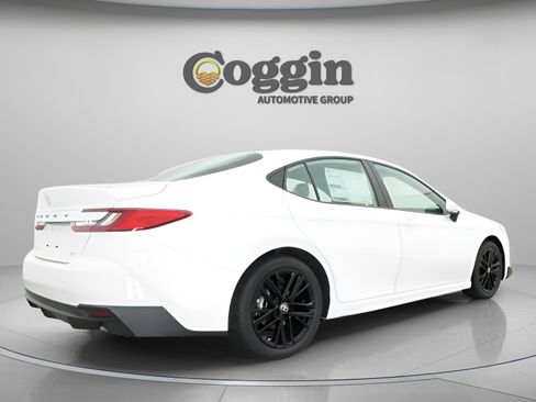 New 2026 Toyota Camry SE image 18