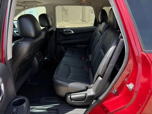 Used 2014 Nissan Pathfinder SL w/ SL Premium Package FWD image 10
