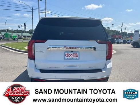 Used 2023 GMC Yukon SLT RWD image 4