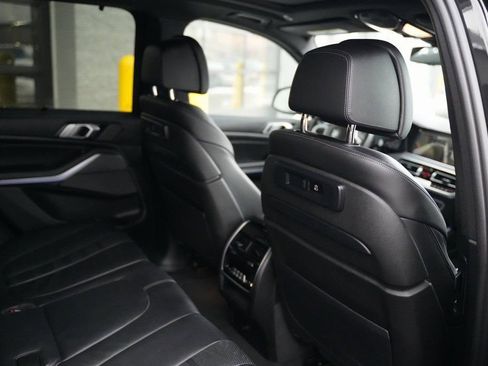 Used 2020 BMW X5 M50i w/ Executive Package image 31