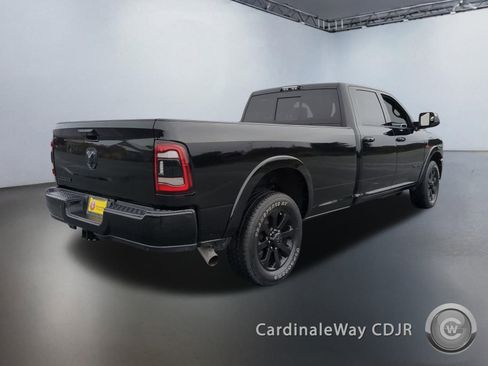 Used 2019 RAM 3500 Laramie w/ Black Appearance Package image 22