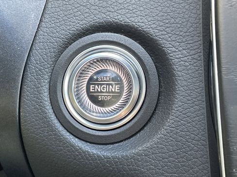 Certified 2021 Mercedes-Benz C 300 Sedan image 29