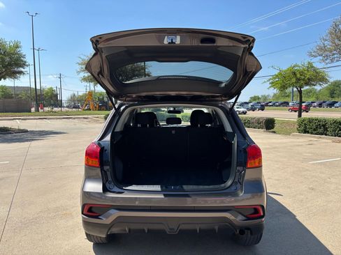 Used 2018 Mitsubishi Outlander Sport ES image 8