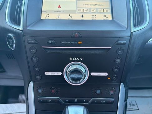 Used 2018 Ford Edge Titanium w/ Equipment Group 302A image 26