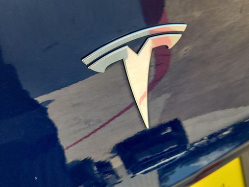 Used 2020 Tesla Model Y Long Range AWD/4WD image 30