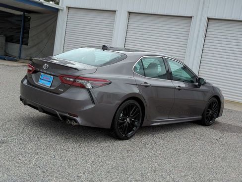 Used 2023 Toyota Camry XSE image 5